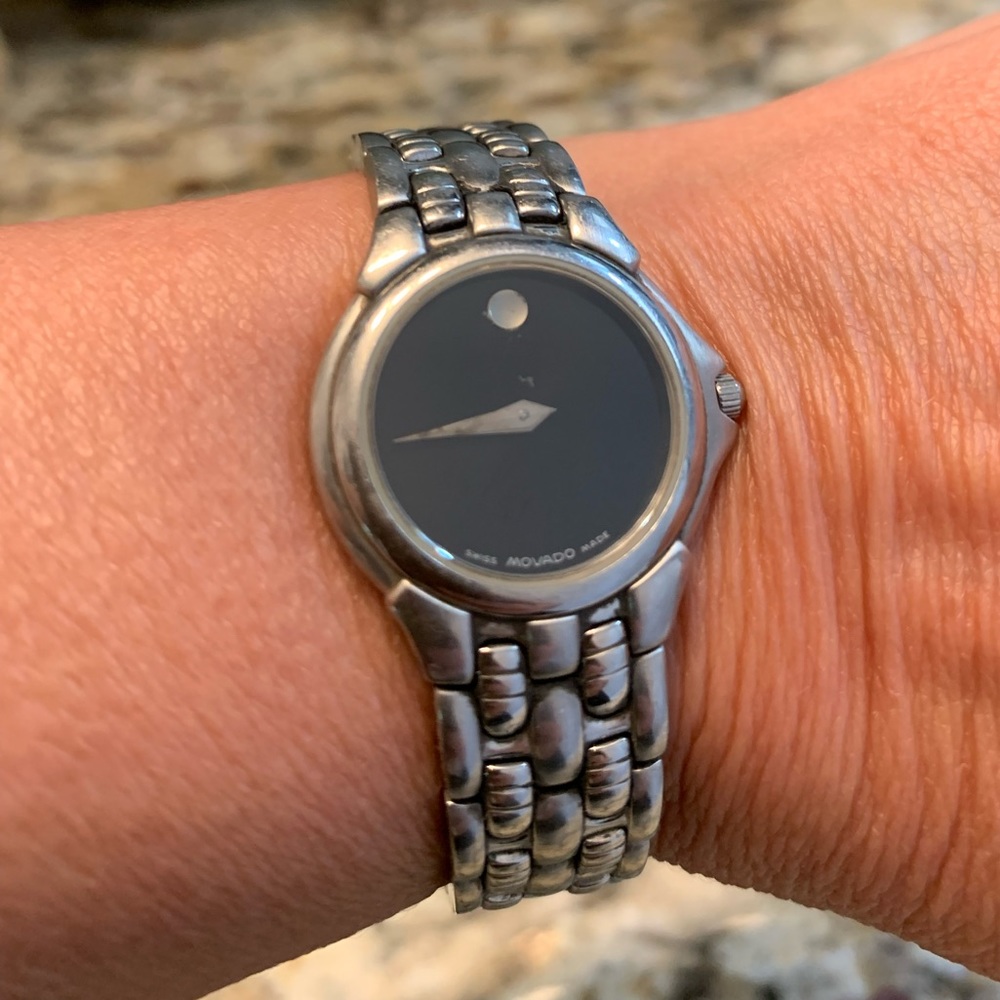 Authentic Vintage MOVADO- Women’s stainless link bracelet ❤️⌚️